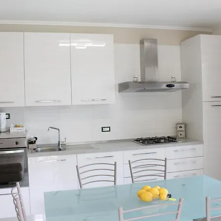 Apartment Azzurra Biricchina - *